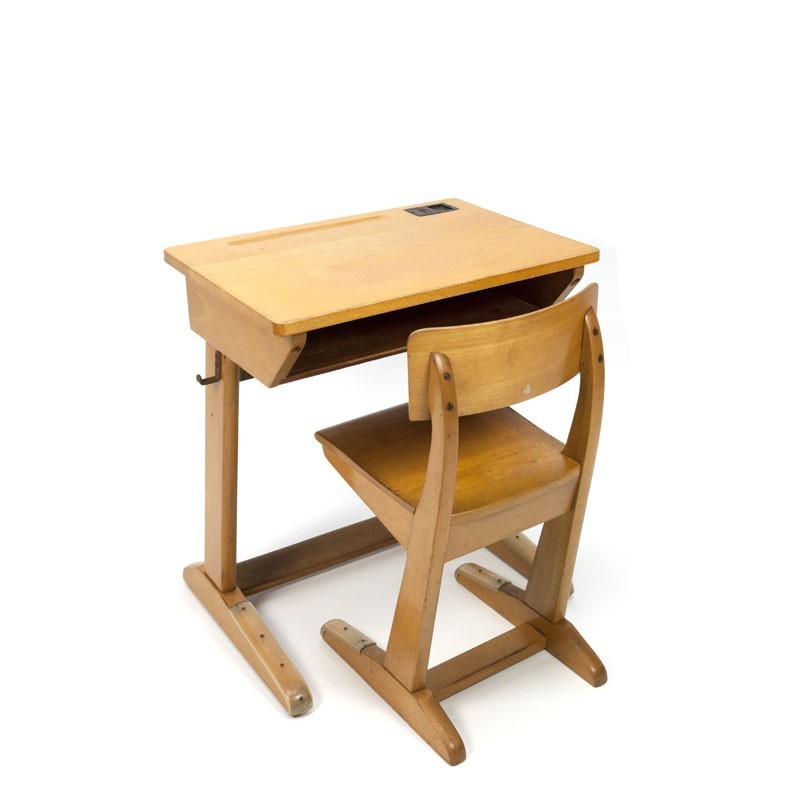 Uitlijnen Azië Generaliseren Vintage kinder bureau en stoel van Casala - Retro Studio