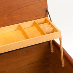 Teak Mid-Century Deens naaigerei tafeltje op wieltjes