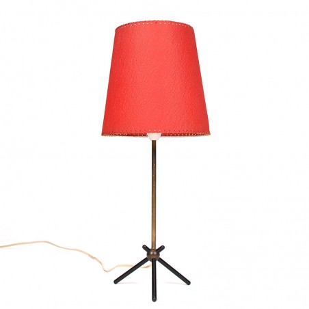 Three-legged Mid-Century vintage table lamp with red shade