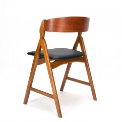 Model 71 vintage chair design Henning Kjaernulf