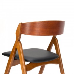 Model 71 vintage chair design Henning Kjaernulf