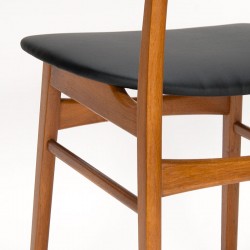 Mid-Century set Deense vintage eettafel stoelen in teak en eiken