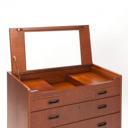 Teak Danish vintage chest of drawers and dressing table