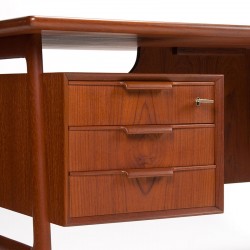 Omann Jun Møbelfabrik model 75 Mid-Century design bureau in teak