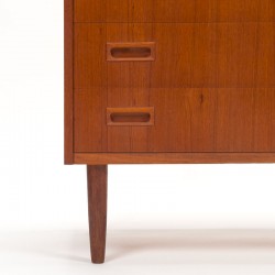 Mid-Century teak vintage Danish chest of drawers with 8 drawers