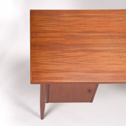 Gunnar Nielsen Tibergaard teakhouten vintage Deens bureau