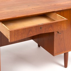 Mid-Century Deens teakhouten vintage bureau zestiger jaren