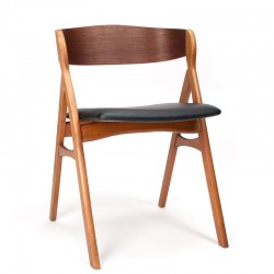 Model 71 chair vintage design Henning Kjaernulf