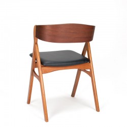 Model 71 chair vintage design Henning Kjaernulf