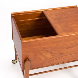 Mid-Century Deense vintage naaigerei kastje in teak